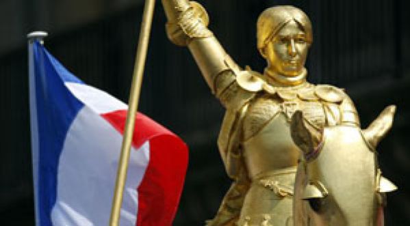 Clash vidéo entre Jeanne d’Arc et Miley Cyrus