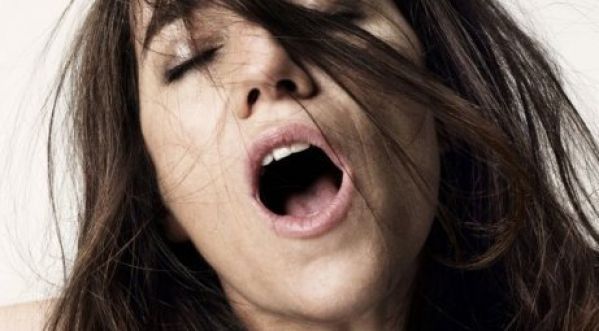 CHARLOTTE GAINSBOURG REPREND « HEY JOE »