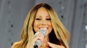 Mariah Carey repousse son album