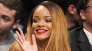 Rihanna : Huée par ses fans