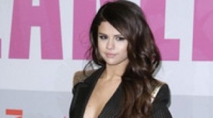 Selena Gomez : sexy