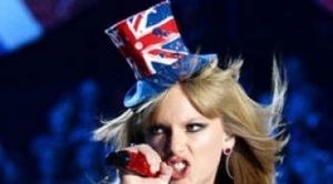 Taylor Swift au défilé Victoria?s Secrets
