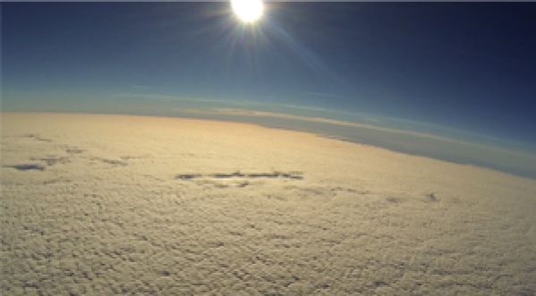 Il envoie sa GoPro dans l’espace !