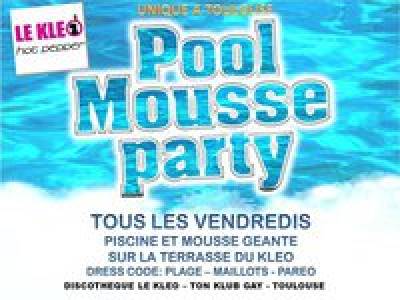 Pool Mousse Party