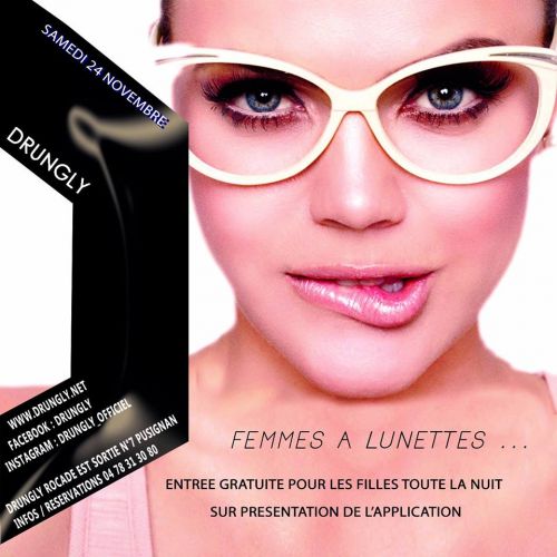 ☆ FEMMES A LUNETTES …. ☆