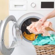 Ce bouton peu connu sur votre lave linge permet de faire baisser le coût d’un lavage de 60%