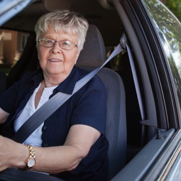 Code de la route les conducteurs de plus de 70 sont-ils vraiment interdits de prendre le volant