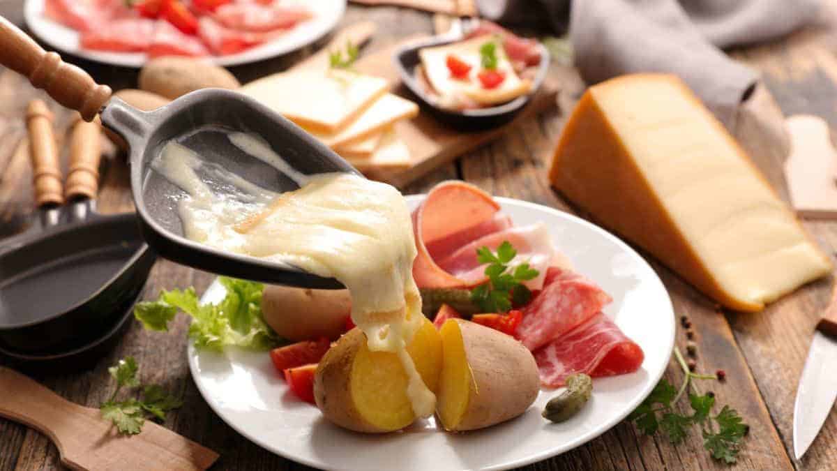 Cet appareil génial pour manger une bonne raclette sans fumée ni odeur de fromage