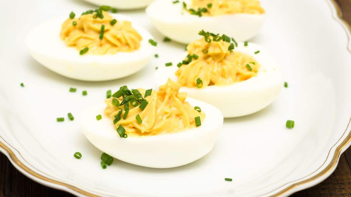 La recette parfaite des oeufs mimosa de Cyril Lignac pour un repas à petit prix