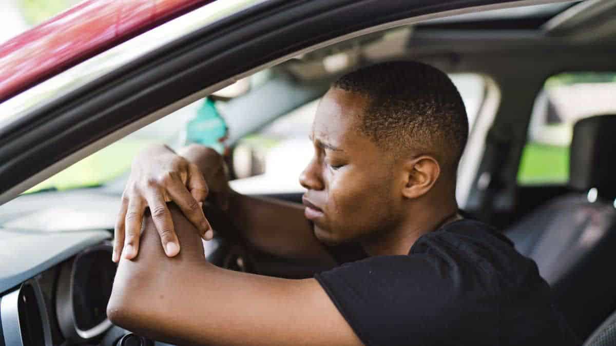 Cette lourde amende pour tous les automobilistes qui laissent leur voiture trop longtemps au même endroit